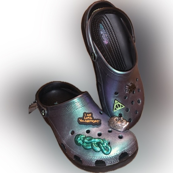 CROCS Harry Potter Men’s Iridescent The Dark Arts Lord Voldemort Foam Sandals 11 main image 6